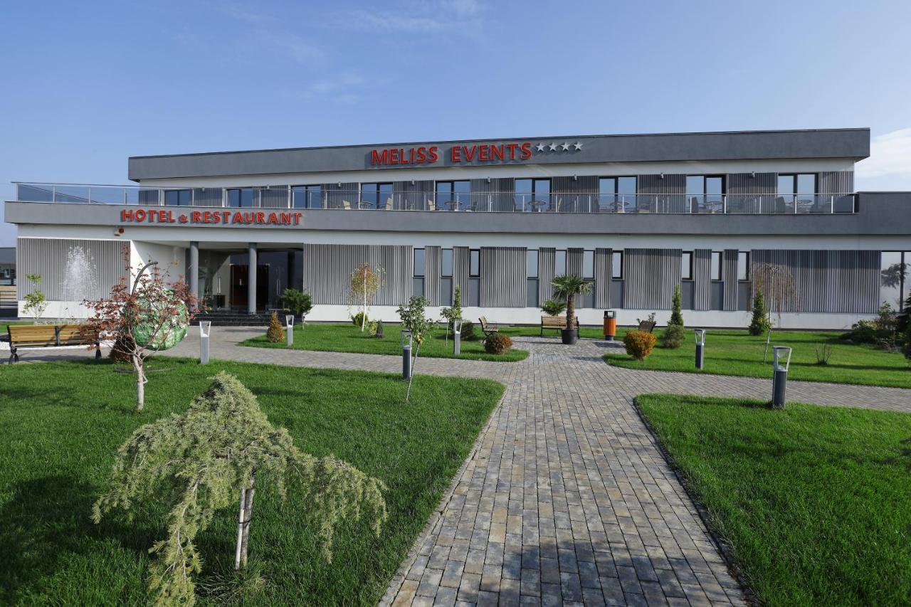 Meliss Events Hotel Craiova Buitenkant foto